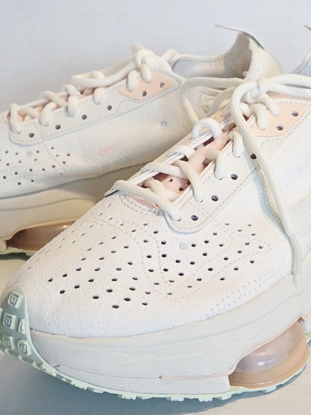 Nike Women's Air Zoom-Type 'Pale Ivory' Size 8 US